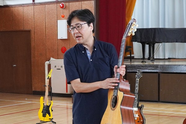 【開催レポート】蒔田小学校放課後キッズクラブ「ギター大解剖」