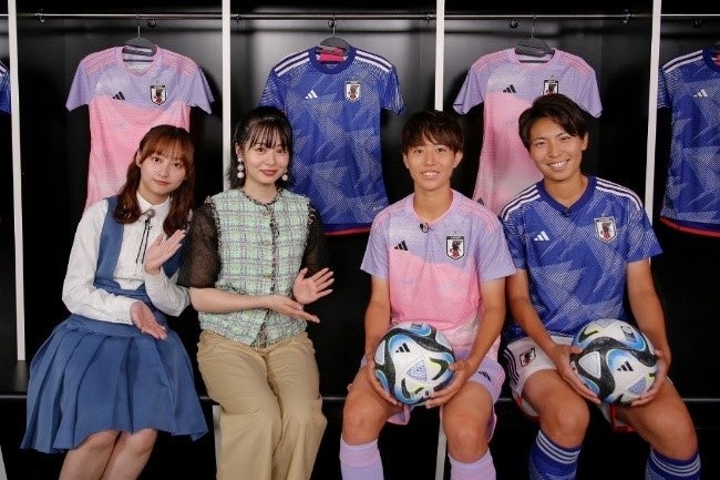 (左より)影山優佳さん(元日向坂46)、莉子さん(女優)、植木理子選手、清家貴子選手(なでしこジャパン)