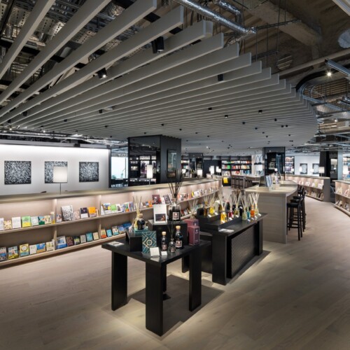 「六本木 蔦屋書店」2階に「SHARE LOUNGE」 2023年9月9日（土）オープン