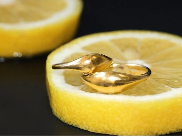 【檸檬のかたち】に【隠れ縁起物】？？K24純金のリング＆ペンダント登場です。