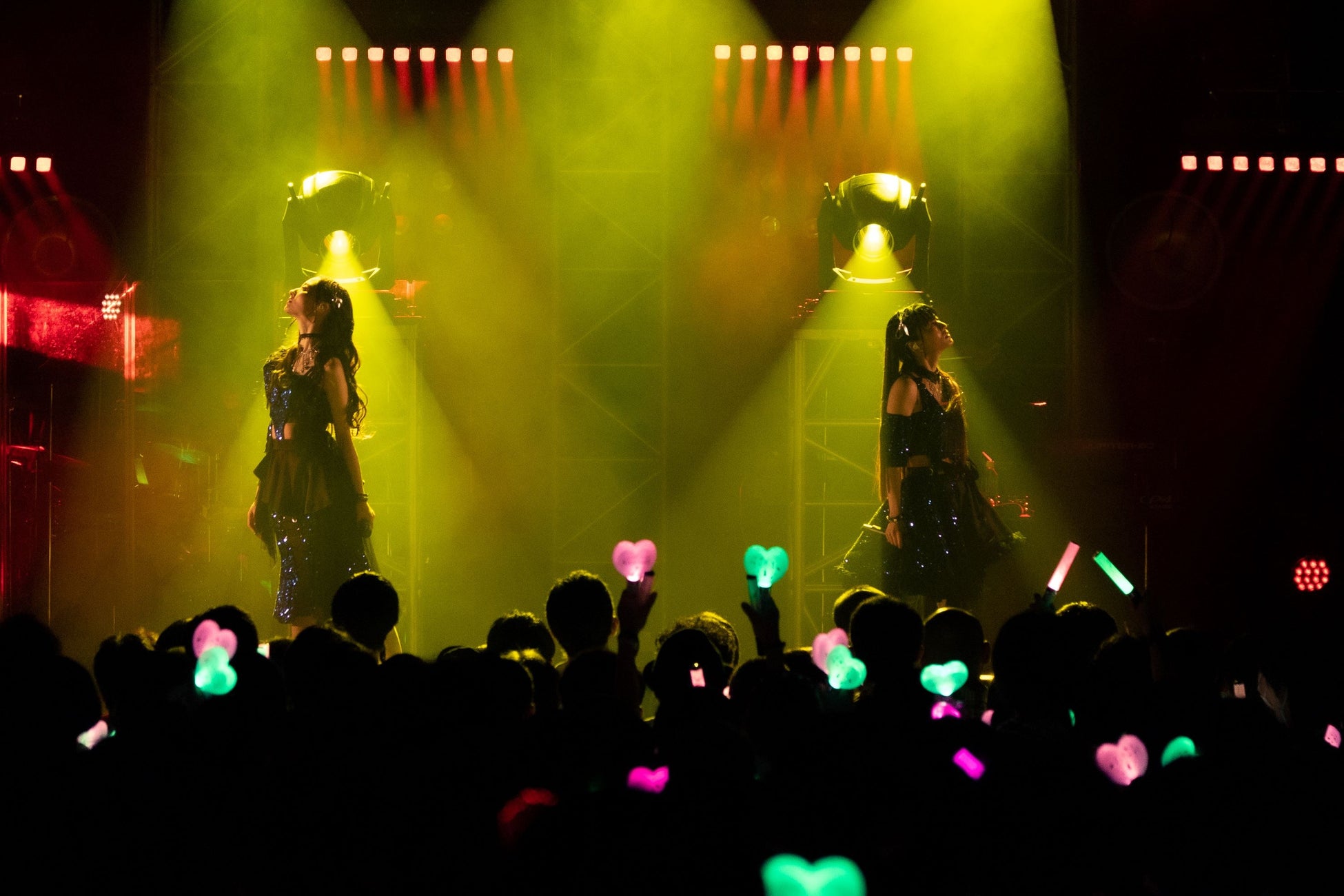 ClariS 11月24日(金)、25日(土)にライブハウス公演「ClariS AUTUMN LIVE 2023 〜Arcanum〜」を東京・Zepp DiverCityにて開催！