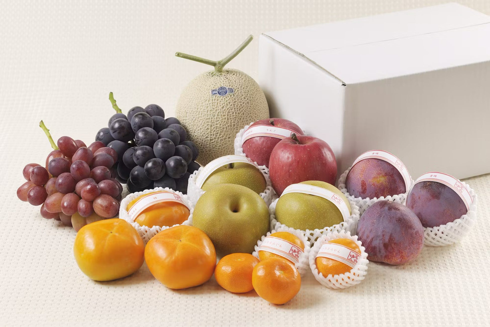旬の国産いちごを最大12種食べ比べできる「超いちご箱」！　フルーツの専門家が全国の美味しいいちごを詰め込...