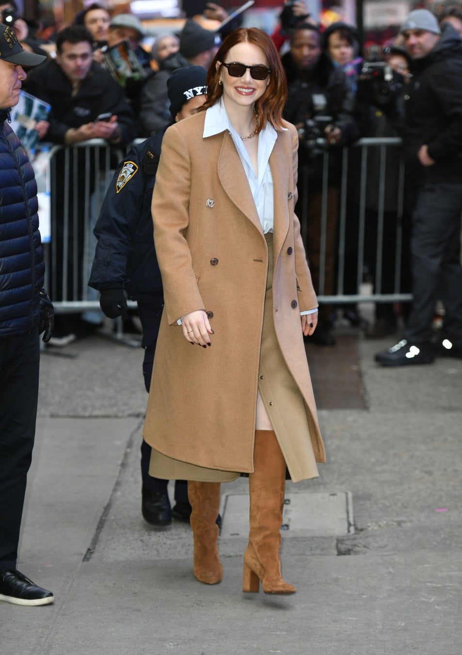 【ルイ·ヴィトン】エマ·ストーンが、ニューヨークでルイ·ヴィトンを着用