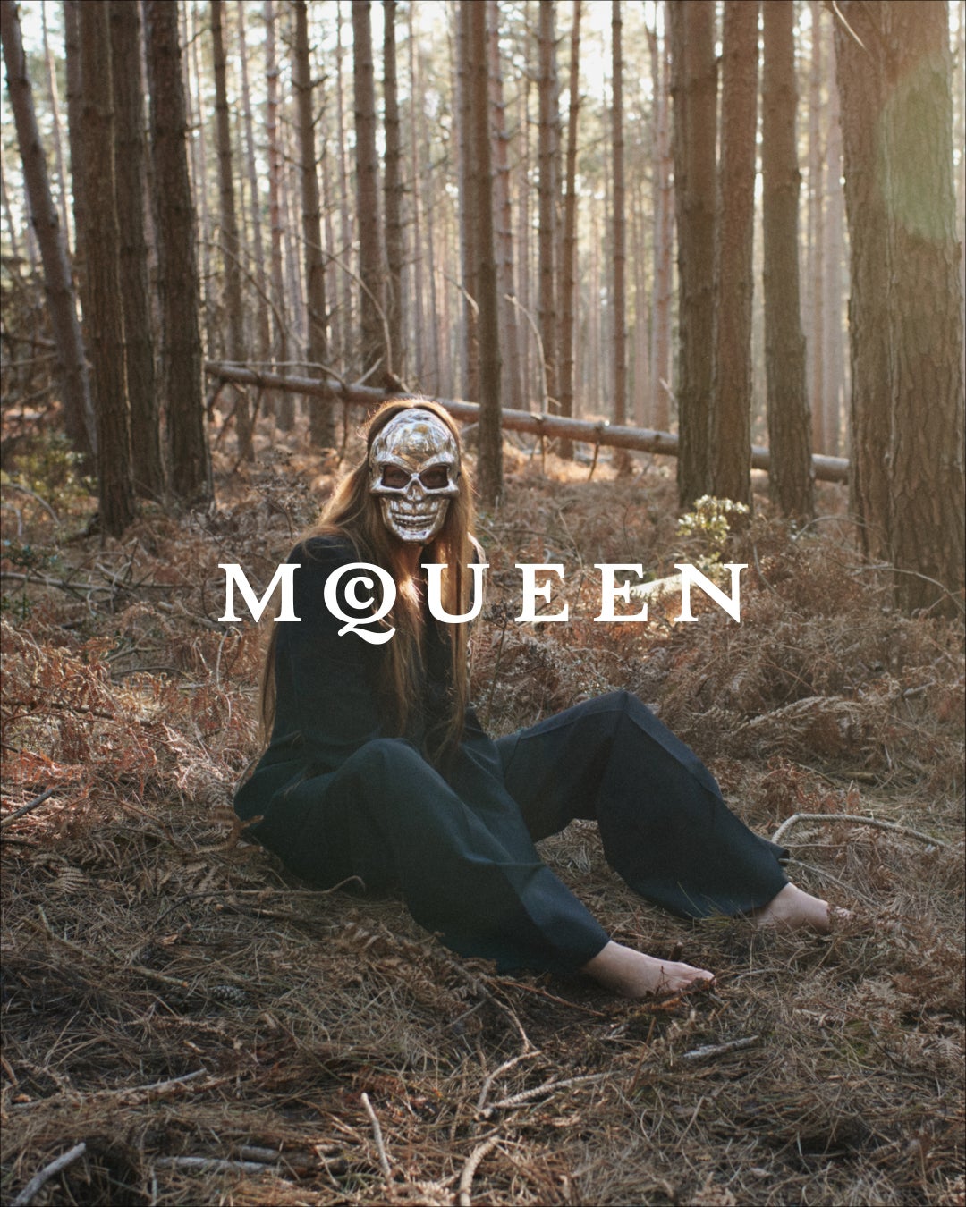 【Alexander McQueen】クリエイティブ・ディレクター、ショーン・マクギアーによるマックイーン