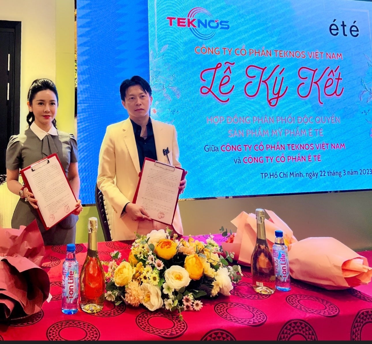 TOYOグループとテクノス・ベトナムグループは、弊社新ブランド「été」の独占的な提携契約を締結しました。