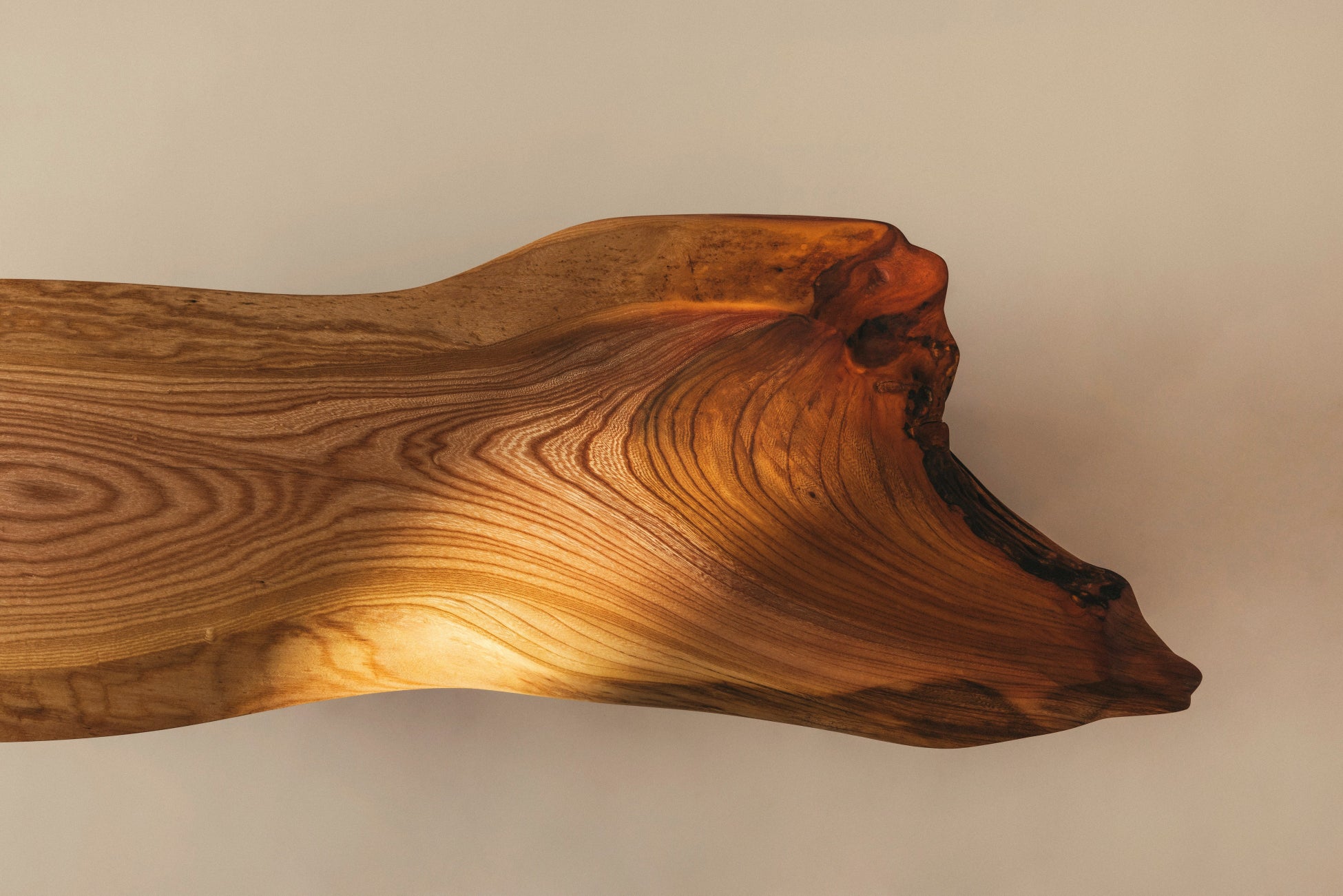 見過ごされてきた木材に光をあて、ヴィンテージになりうるクオリティを追求している家具ブランド「BEFORE VIN...