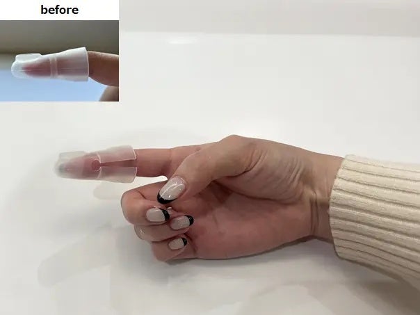 画像説明：指の大きさに合わせやすい形状に改良した第二弾ゆびパフをはめた写真