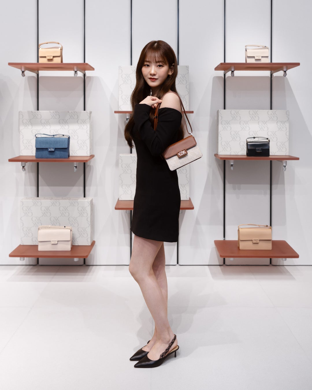 CHARLES & KEITH 渋谷店に国内外からセレブが来場 チョ・イヒョン、百田夏菜子、三吉彩花、トリンドル玲奈、...