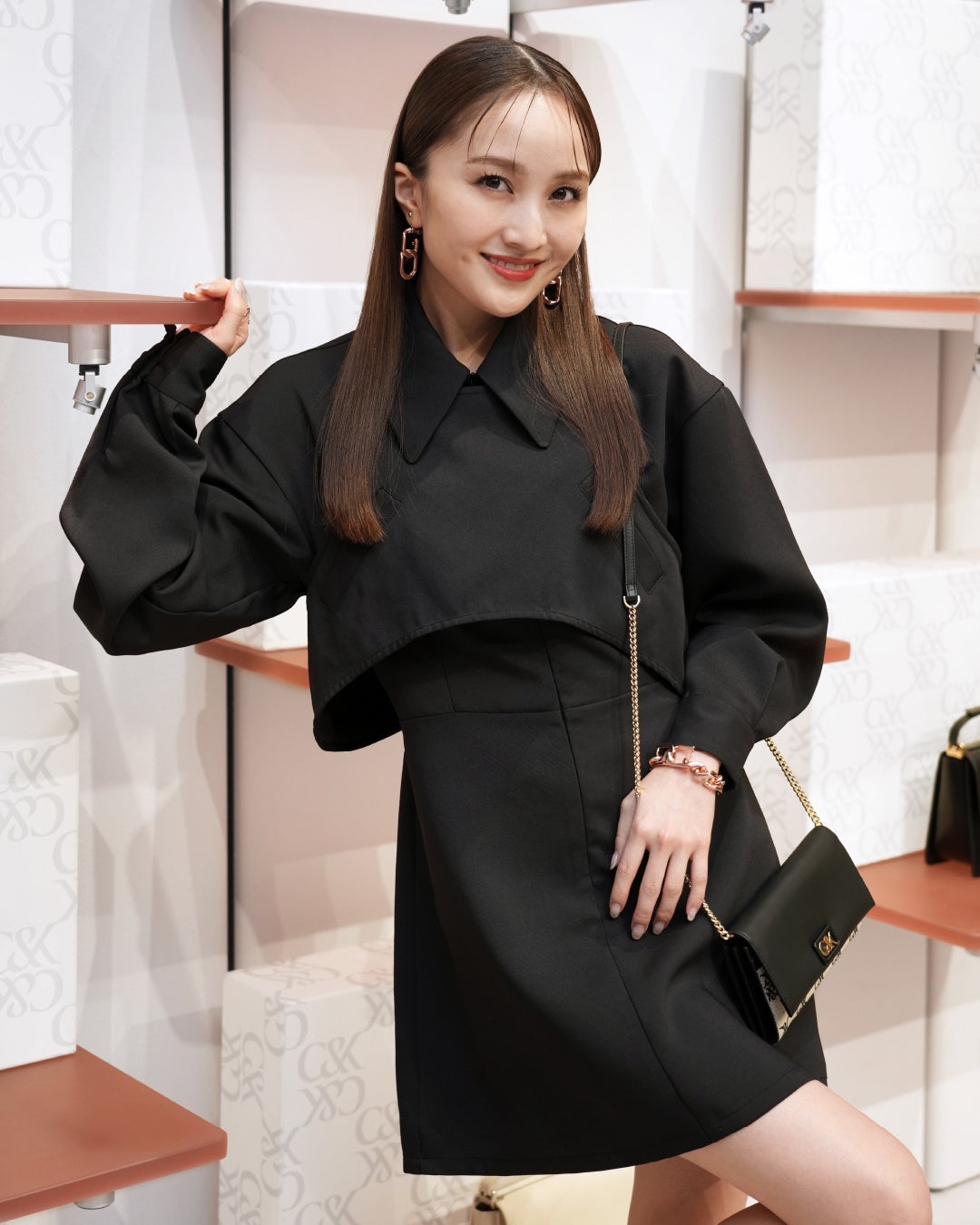 CHARLES & KEITH 渋谷店に国内外からセレブが来場 チョ・イヒョン、百田夏菜子、三吉彩花、トリンドル玲奈、...