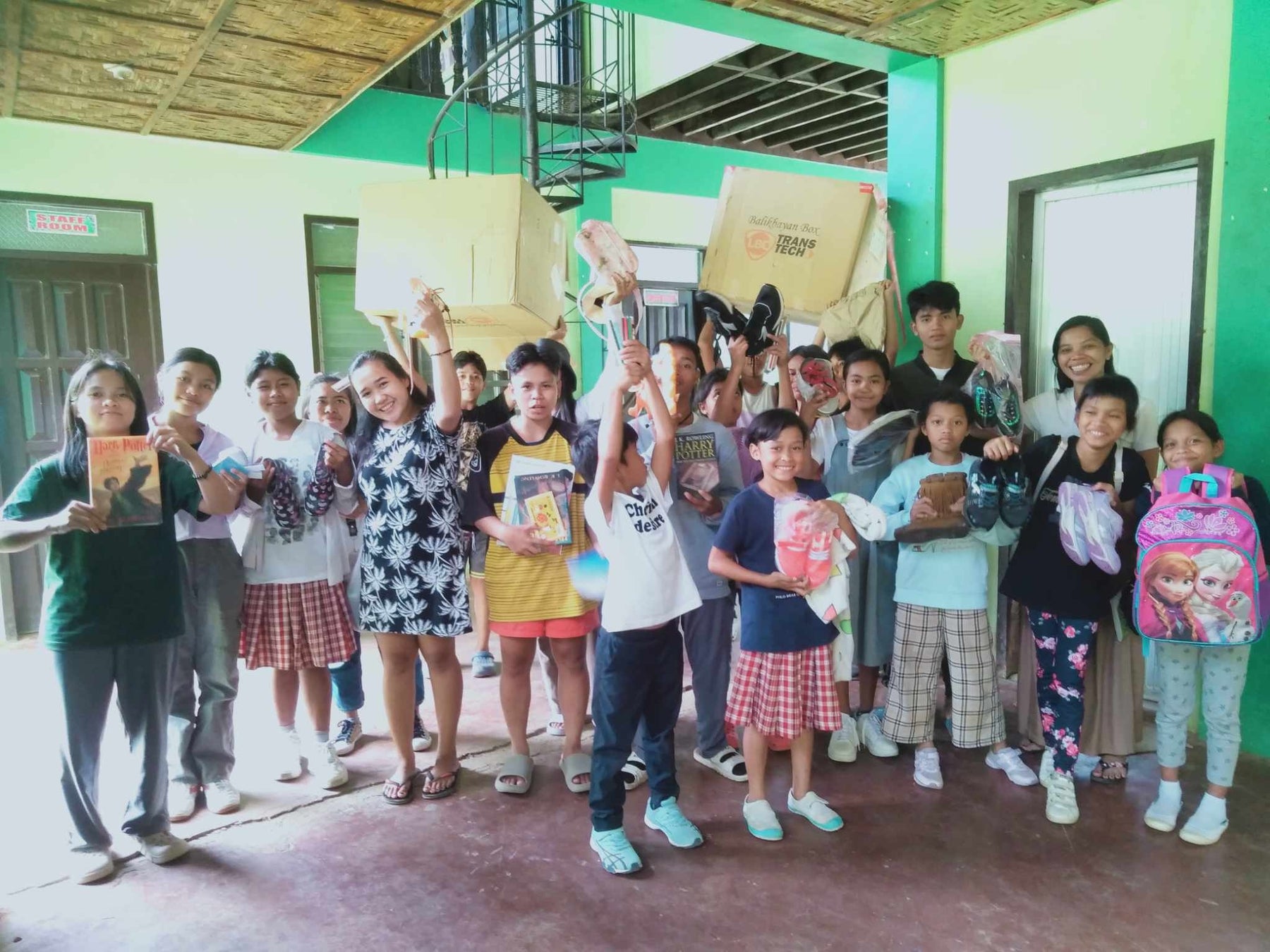 【GLI】SDGsプロジェクト　フィリピンの孤児院への寄付で絆を深める