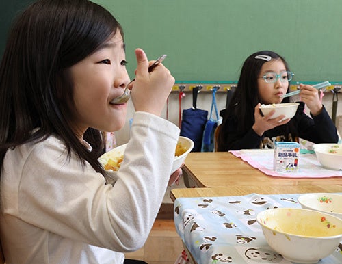 高槻市立小中学校の給食費無償化を今年も継続