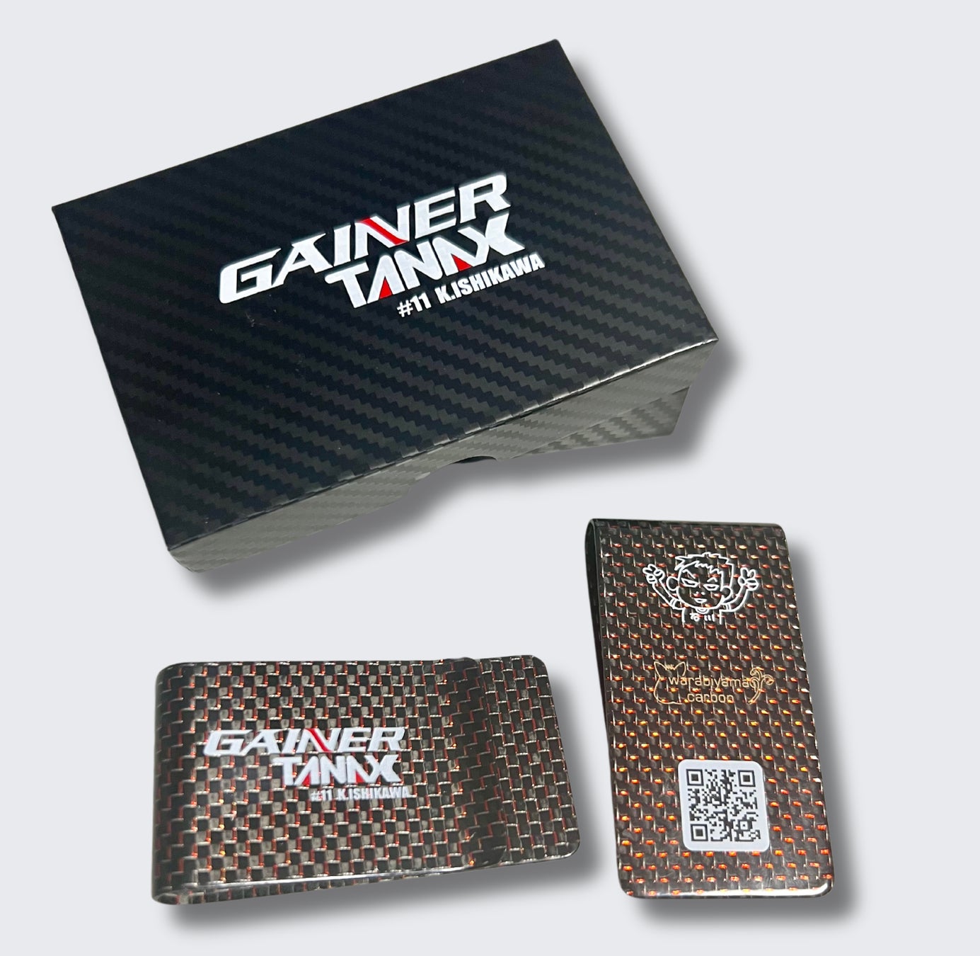 レーシングチームGAINER（ゲイナー）の新体制発表記念品　GAINERロゴ入り 公式CFRP製マネークリップを製作・販売