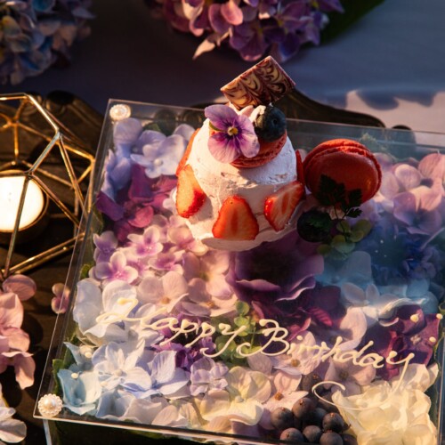 『渋谷で紫陽花デート』。夜景が一望出来る2名専用スカイレストラン渋谷ブルーバードが贈る、ふたりの距離を...