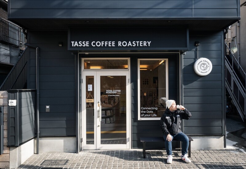 東京新宿にて新時代のコーヒー体験を提供するタッセコーヒーロースタリーがオープン