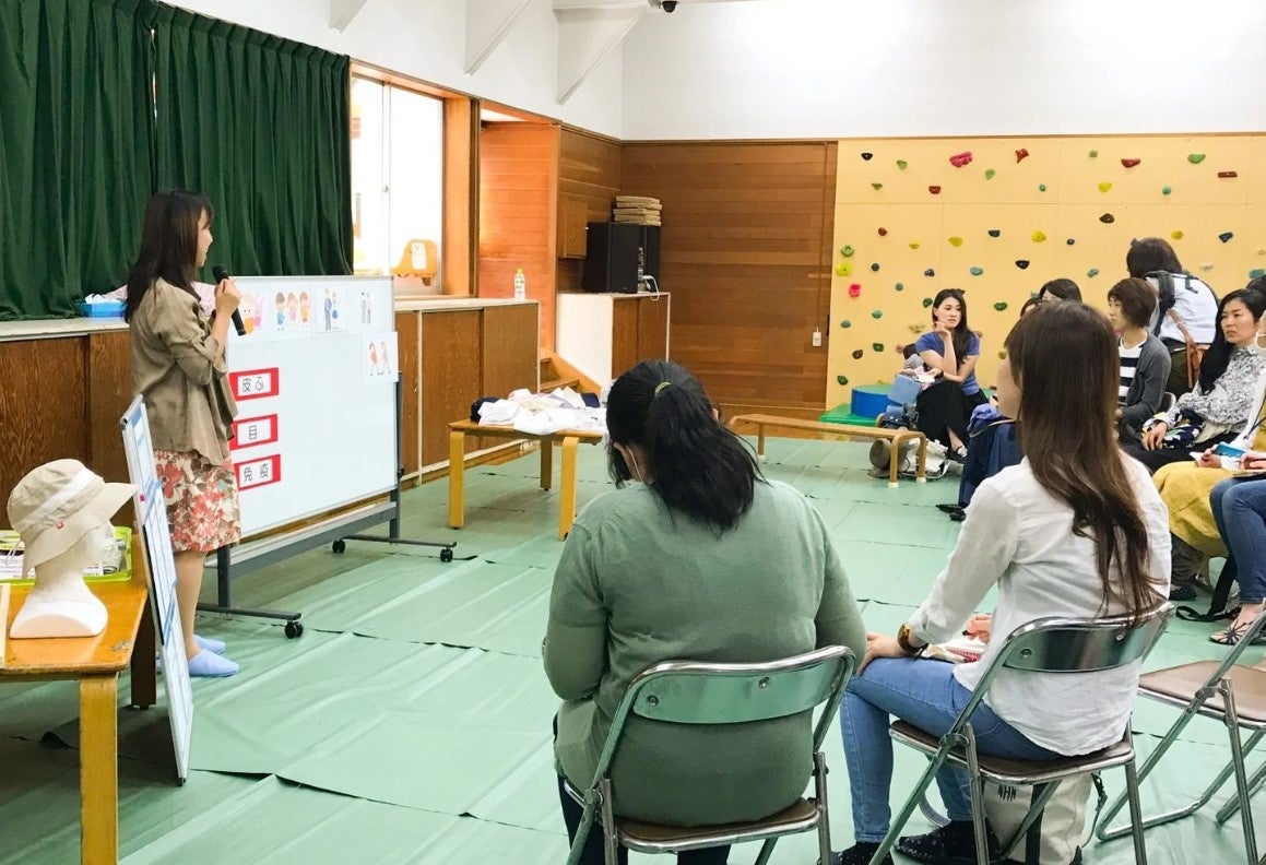 幼稚園での紫外線対策講座の様子