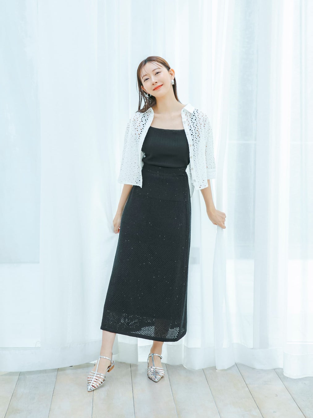 小柄女性向けブランド「COHINA」が、モデルの渡辺美優紀さんを起用した2024 Summer Collectionを発表