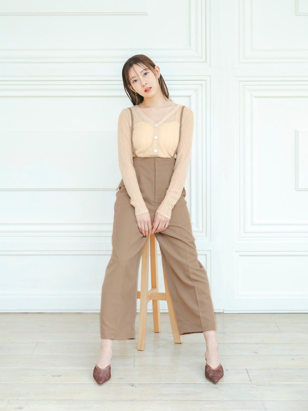 小柄女性向けブランド「COHINA」が、モデルの渡辺美優紀さんを起用した2024 Summer Collectionを発表