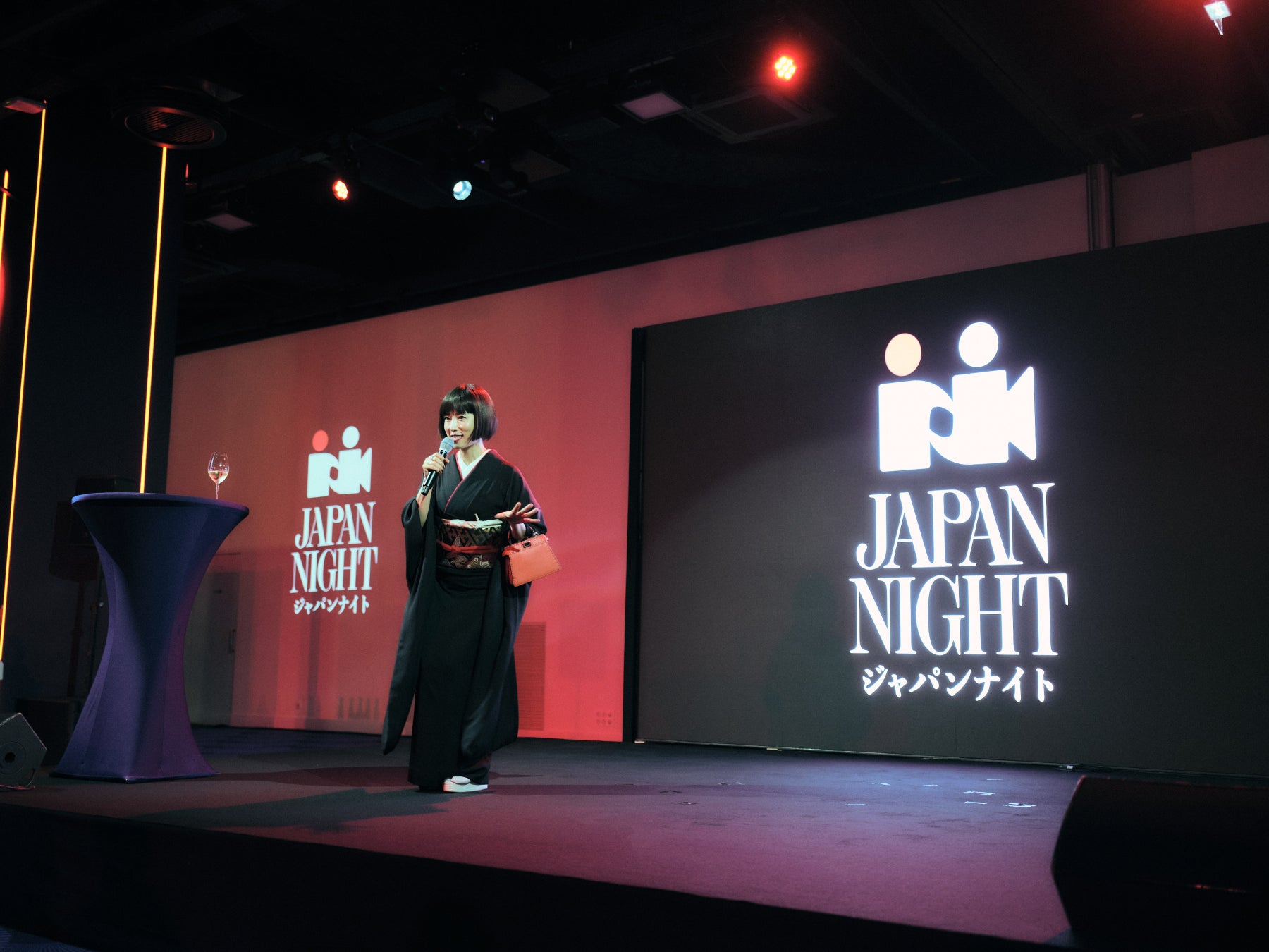 カンヌ国際映画祭のパーティーでスパークリング日本酒『深星』を提供。唯一のスパークリングアルコール飲料と...