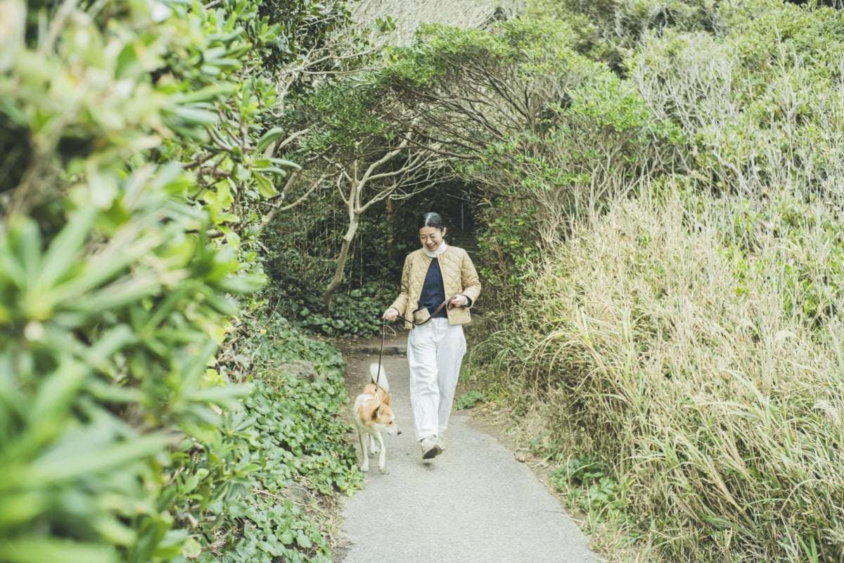 【三浦半島・城ヶ島で犬連れ観光！】ドッグフレンドリーマップを公開、犬のおやつ販売も／三崎恵水産