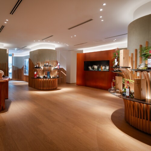 ザ・マッカラン　香港にウイスキー専門の没入型の旗艦店をオープン