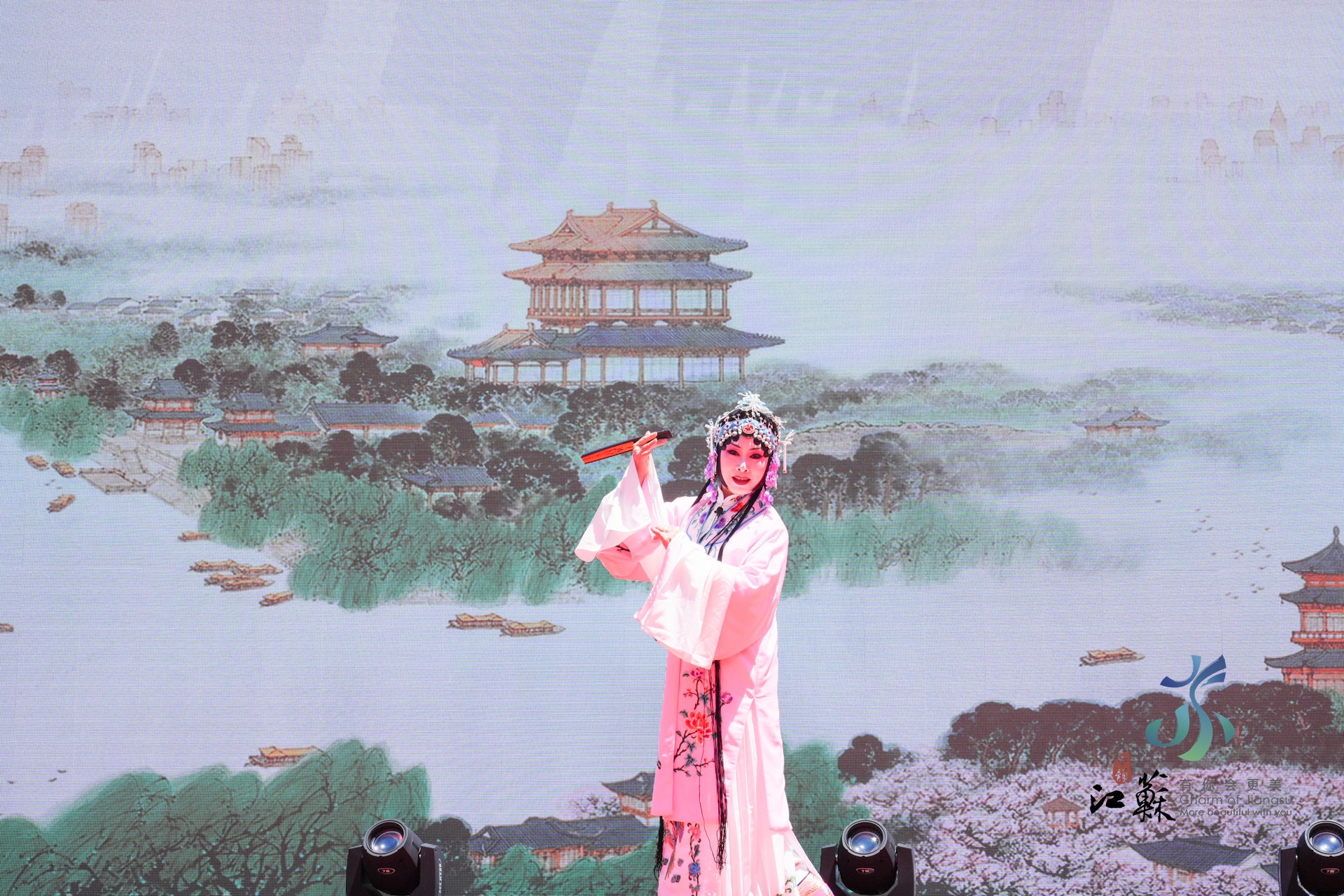 「水の趣 江蘇」文化観光カーニバル、福岡の夜の帷に輝く東方の夢