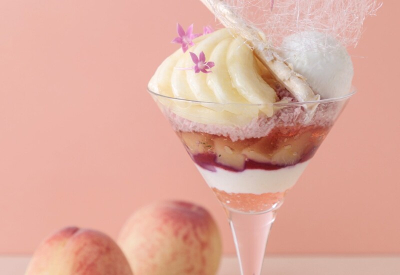 【リーガロイヤルホテル（大阪）】甘くとろける旬の桃を堪能！夏にぴったりの桃パフェ誕生「Royal Peach Parf...