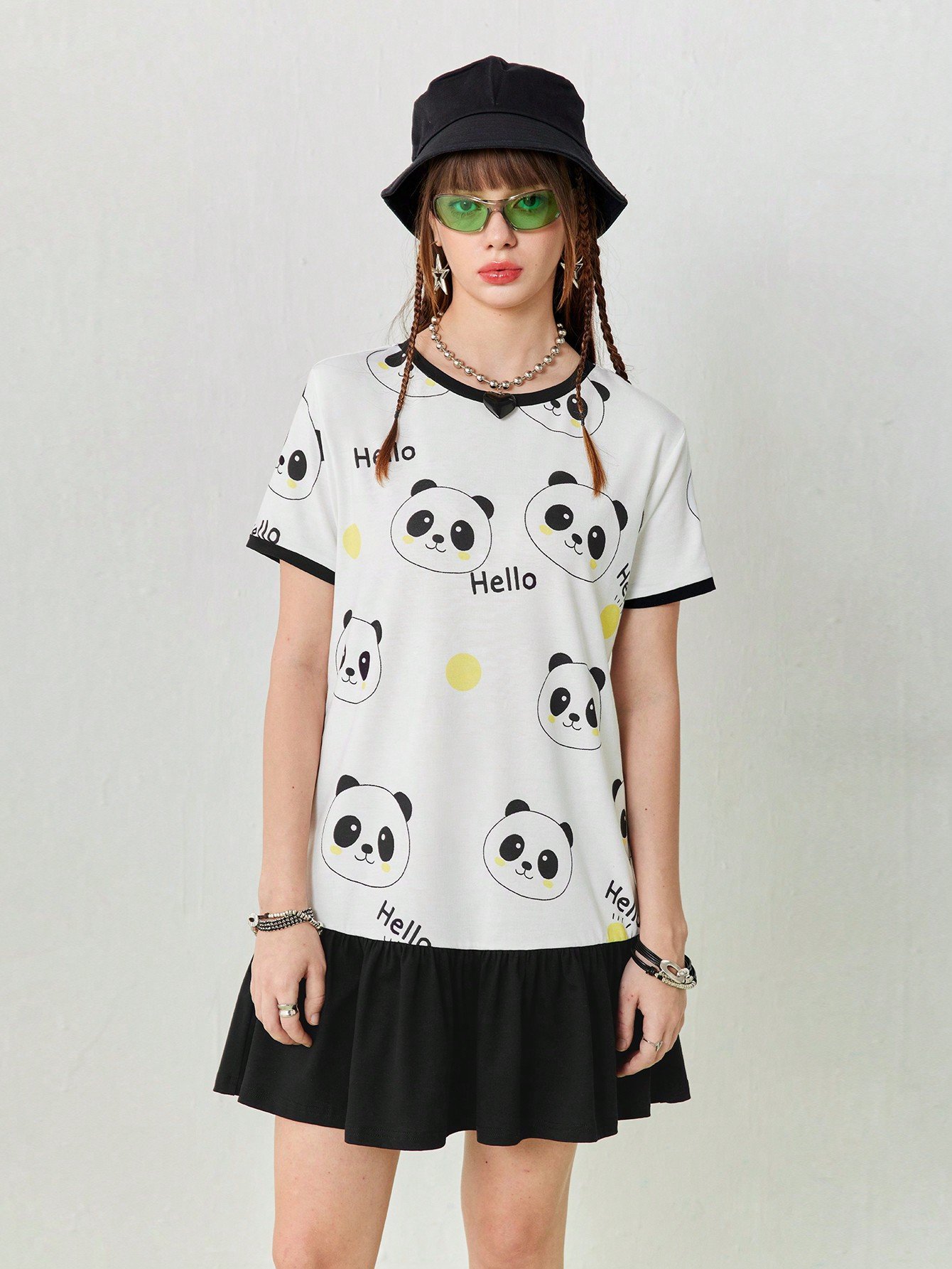 SHEIN Neu 女性用 夏用 カートゥーンプリント カジュアルTシャツ ロングTシャツ 半袖 ロングスリーブ ワンピースドレス