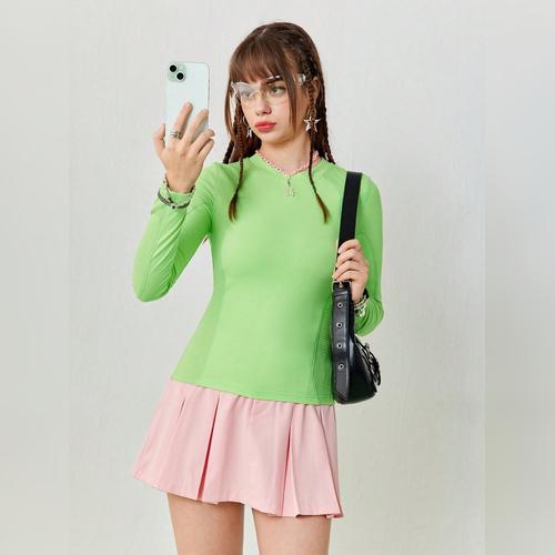 女性用 カジュアルスポーツ ラウンドネック 緑色 タイト 長袖Tシャツ