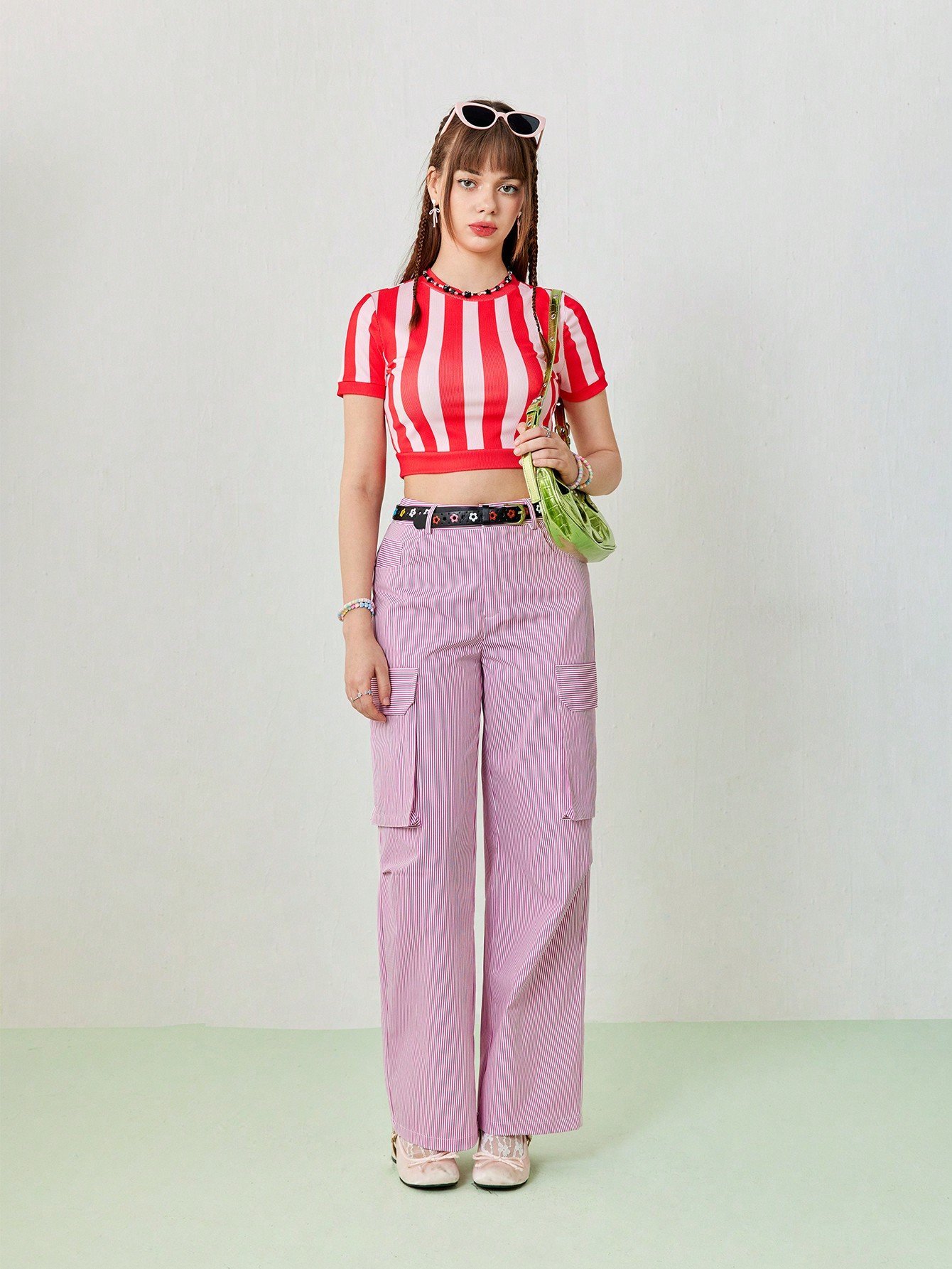 SHEIN Neu 女性用 夏のカジュアルオーバーサイズポケットワークウェア、ピンクのストレートレッグパンツ 1枚
