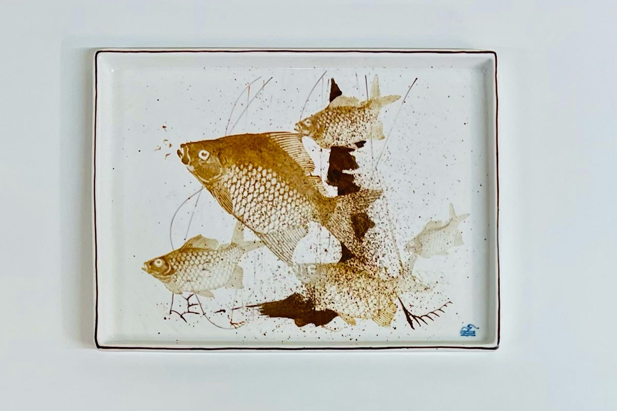 ロイヤルコペンハーゲン、ニルス・トーソン絵付の貴重な作品。魚文トレイ（30×22.5cm）132,000円(税込)