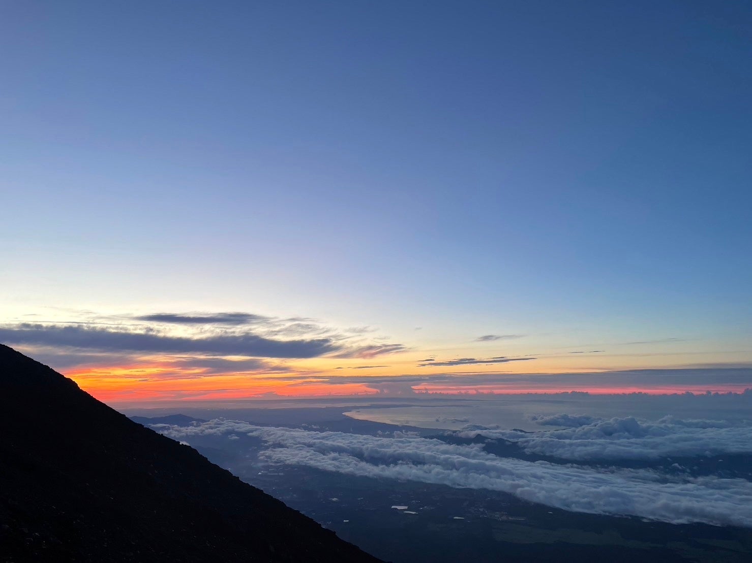 【野口観光グループ】社内プロジェクト「60周年富士登山企画」を開催いたします
