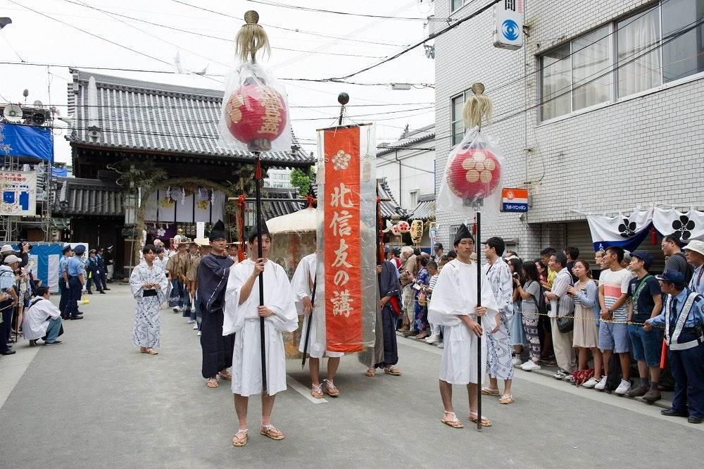 「天神祭」船渡御・奉納花火 「供奉船（ぐぶせん）」船上特別観覧ツアーを発売