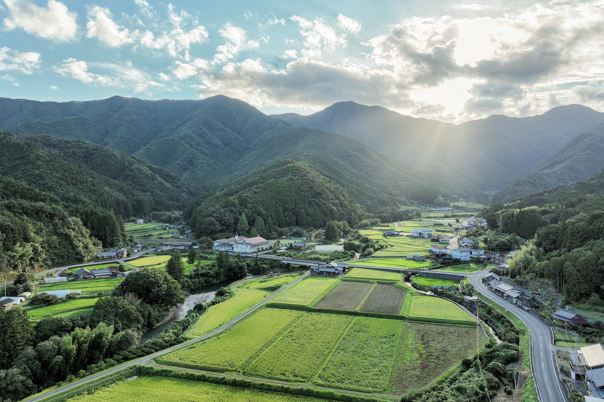 新渡戸文化高等学校の生徒が企画！愛媛県松野町の限界集落にて、全国の高校生を対象にした２泊３日のツアー「...