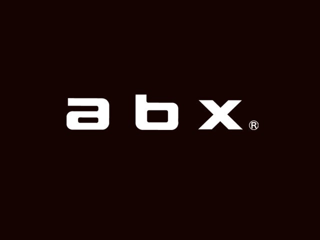 独占ブランド『abx』に新作登場！愛眼で最も軽い「跳ね上げ式」でメガネかけ外しの煩わしさを解消！