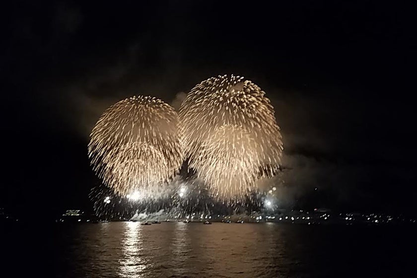 7月2１日(日)限定お一人様￥9,500　淡路市の花火を船上でお楽しみいただく「淡路花火クルーズ」が今年も開催...