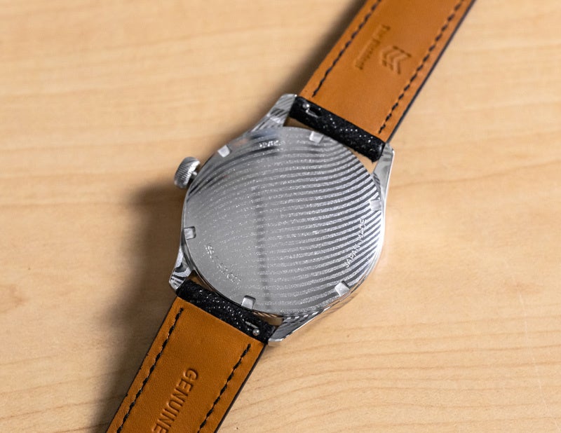 西荻窪発の新たな日本製・腕時計ブランド「The Nishiogi」から、印伝とダマスカス鋼を用いたISSUE 5＆6がデビ...