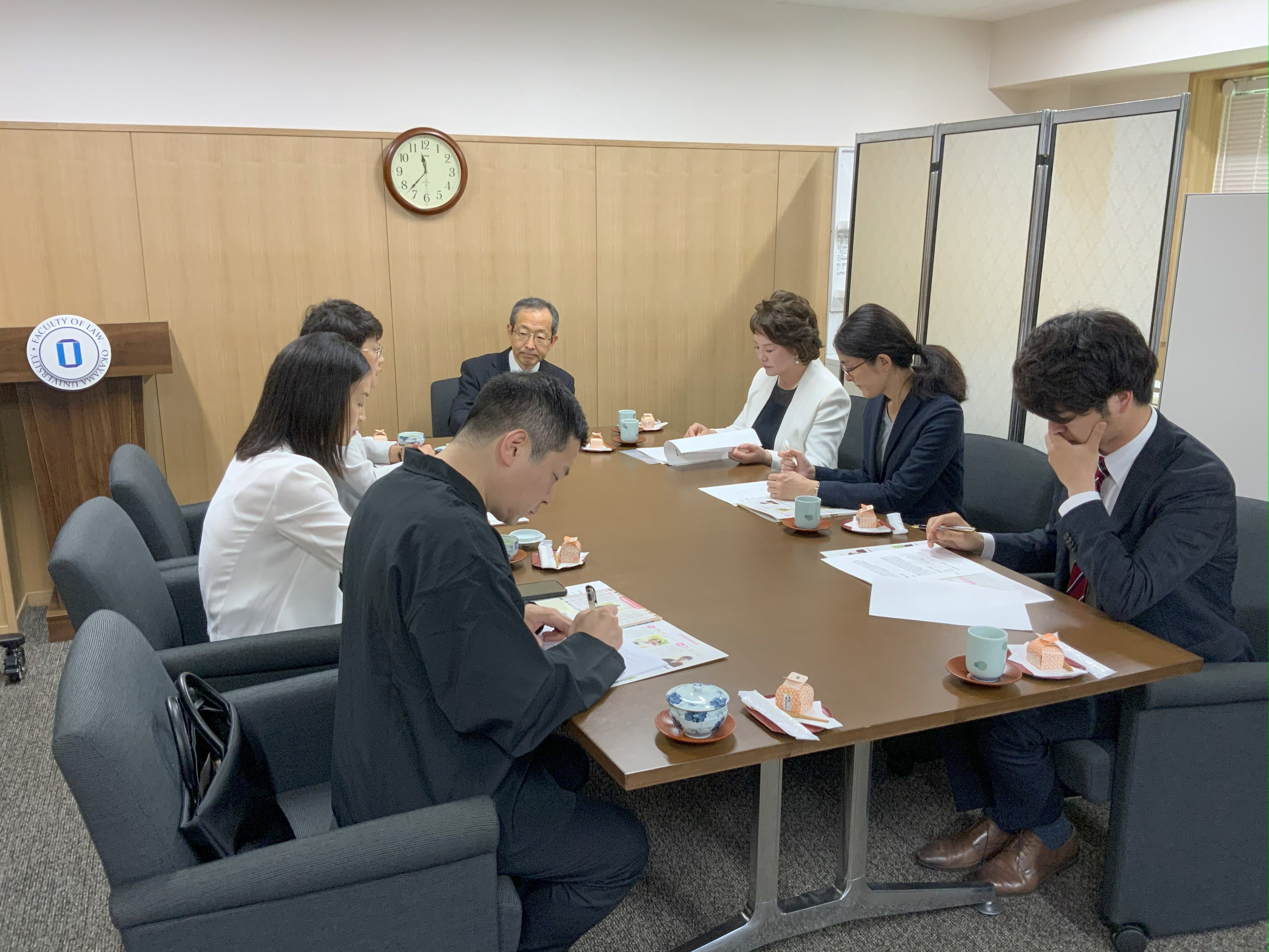 【岡山大学】貴州大学法学院訪問団が岡山大学法学部を訪問しました