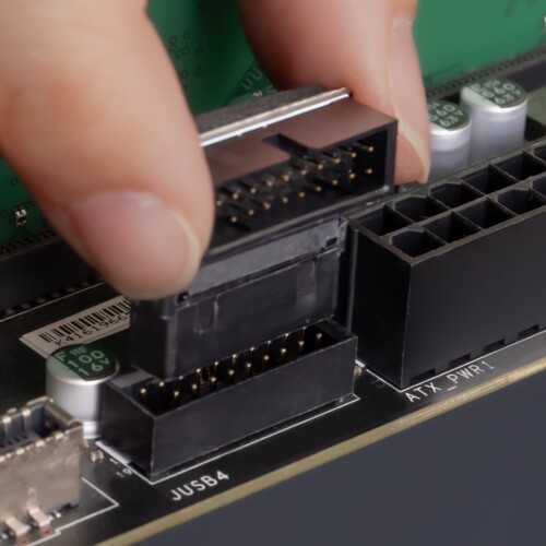 マザーボードのUSBコネクターをL字に接続できるコネクター OWL-USB3L01／OWL-USB3L02を発売。