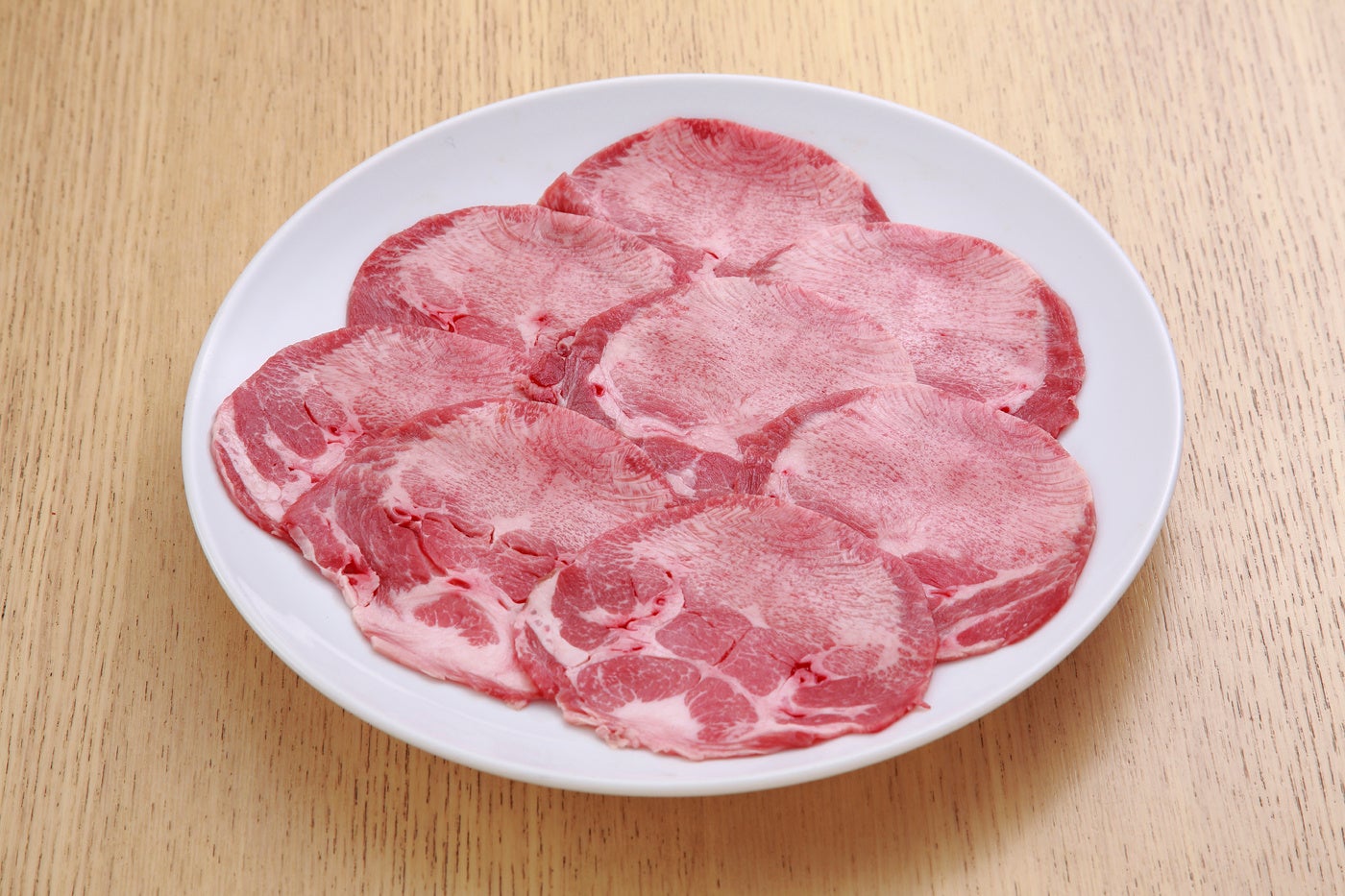 【近江牛焼肉 MAWARI】『近江牛焼肉食べ放題コース４，９５０円（税込）』に、大人気商品「牛タン」が新たに...