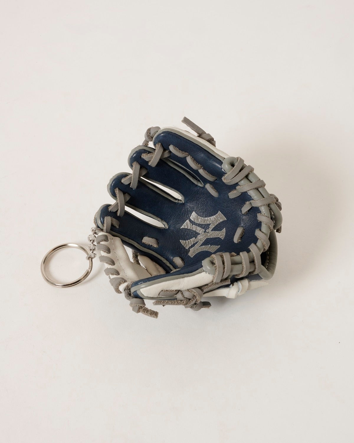 Rawlings®× THE STAND fool so good(s)【Glove Key chain】【Glove】が7/20（土）発売開始。