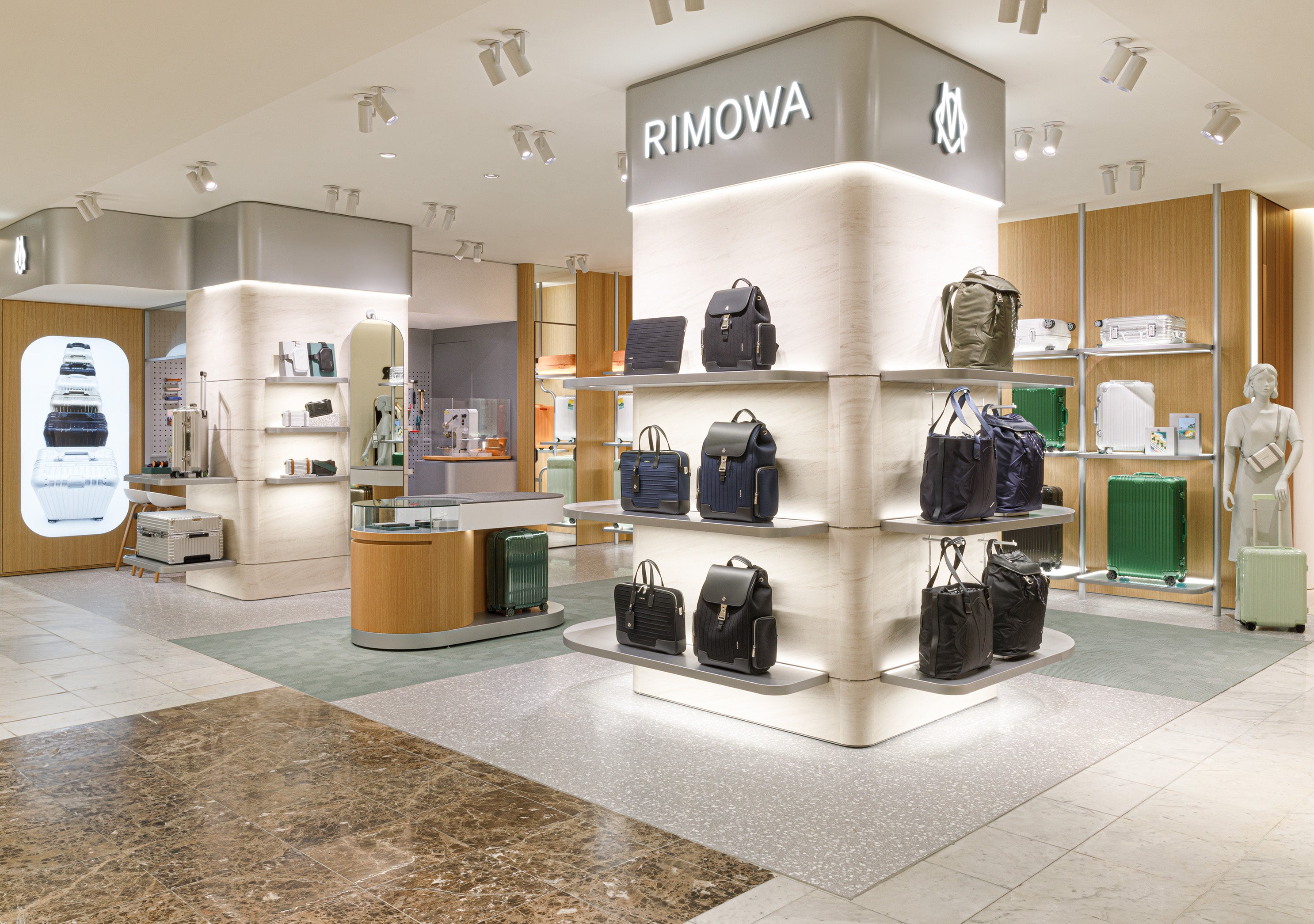 RIMOWA 丸井今井札幌本店がリニューアルオープン！