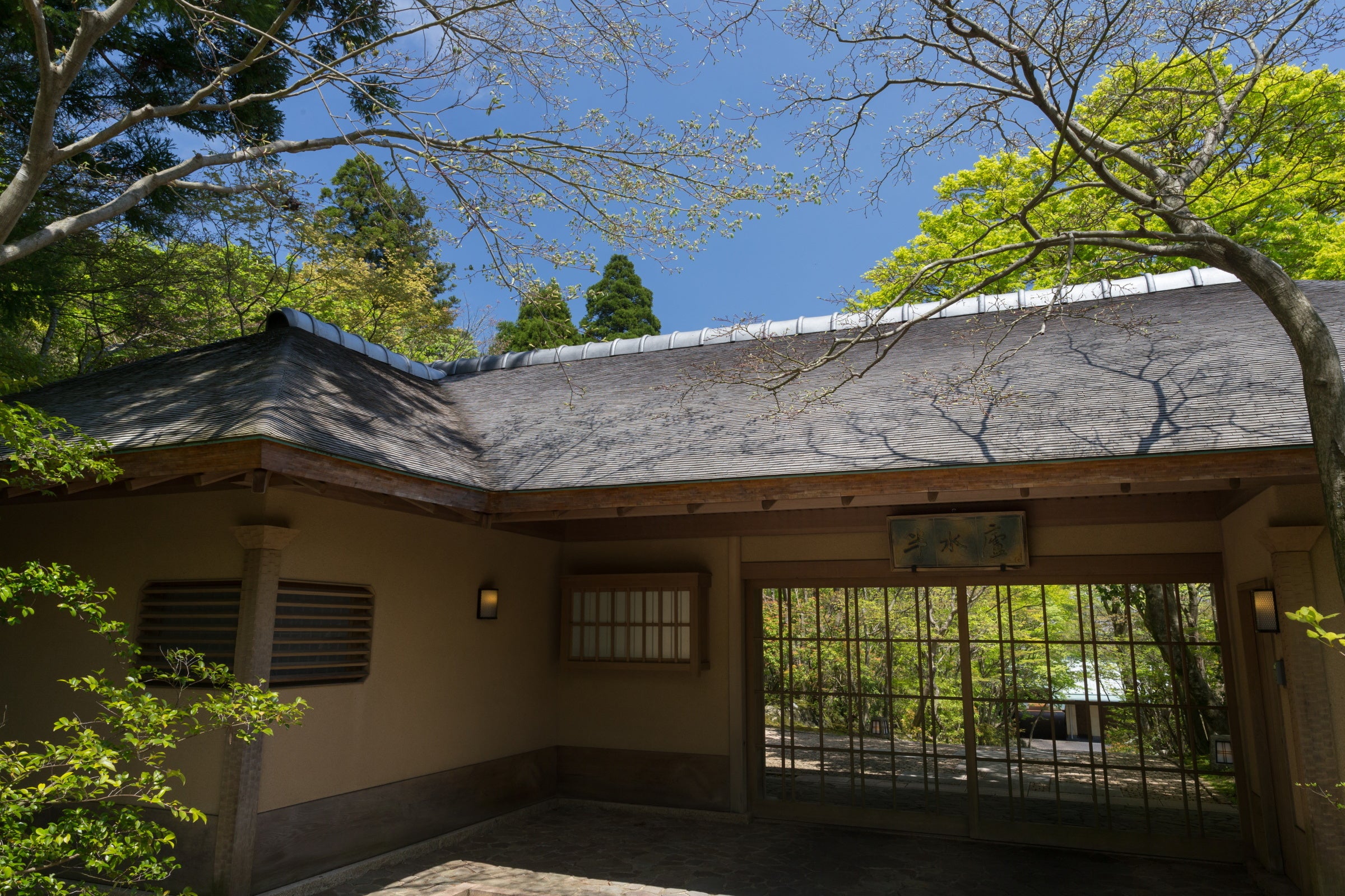 「旅亭 半水盧」四大食材の饗宴＜松茸×鮑×伊勢海老×長崎牛＞豪華フルコース「秋リッチプラン」の販売を開始