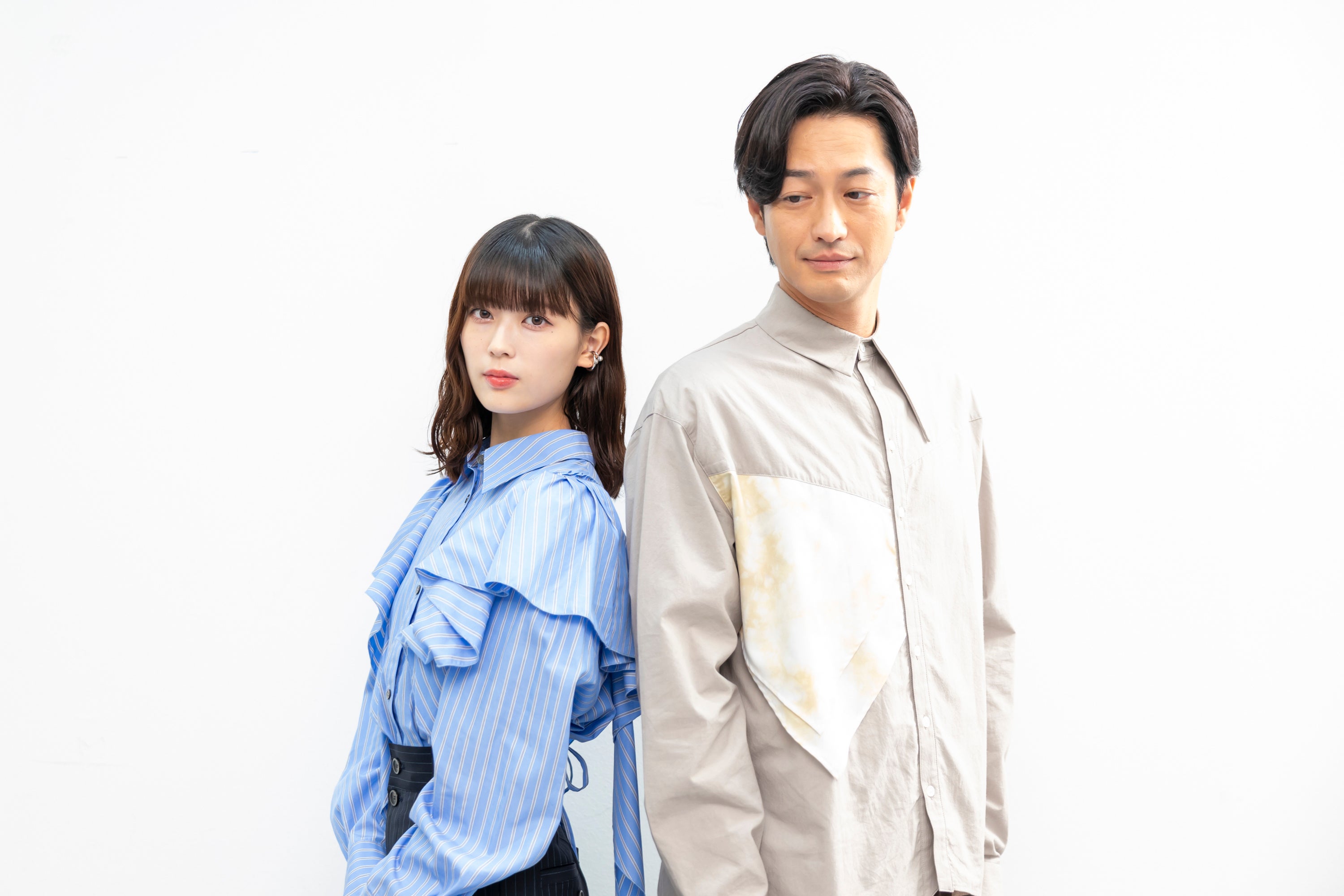 本日24時30分よりDMM TVにて独占配信スタート『そんな家族なら捨てちゃえば？』W主演の乃木坂46・岩本蓮加＆...