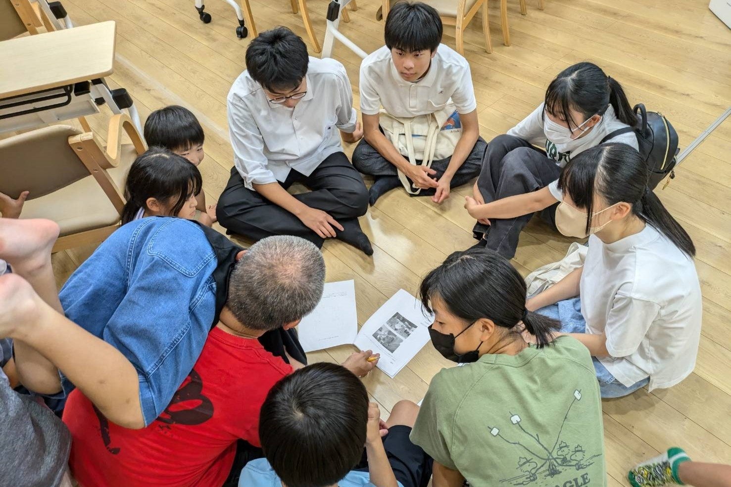 中高校生と一緒に子どもたちで夏祭り企画