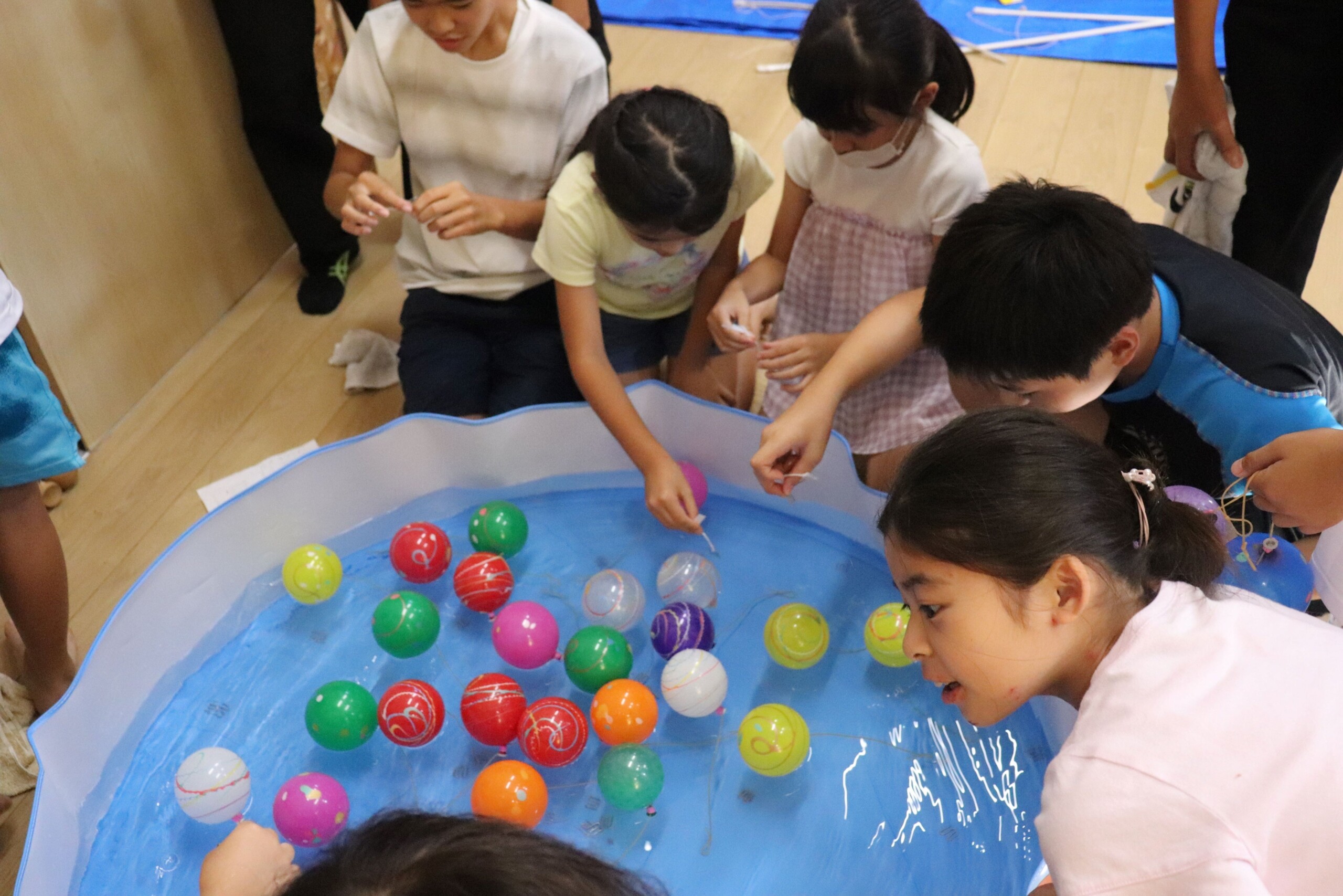 中高校生と一緒に子どもたちで夏祭り企画