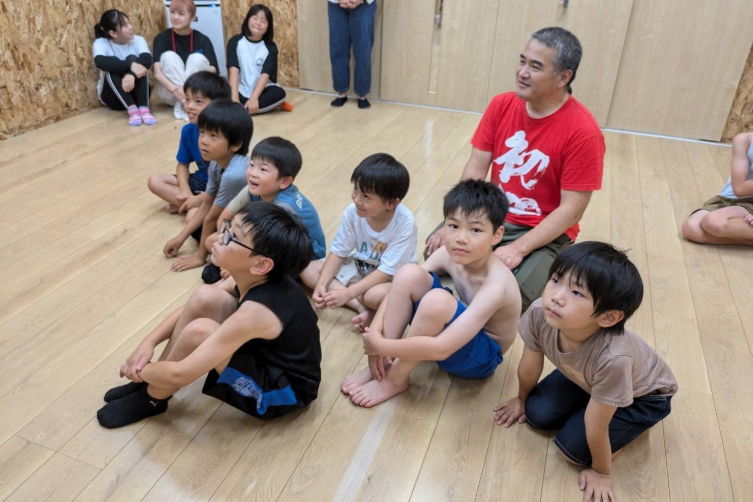 中高校生と一緒に子どもたちで夏祭り企画