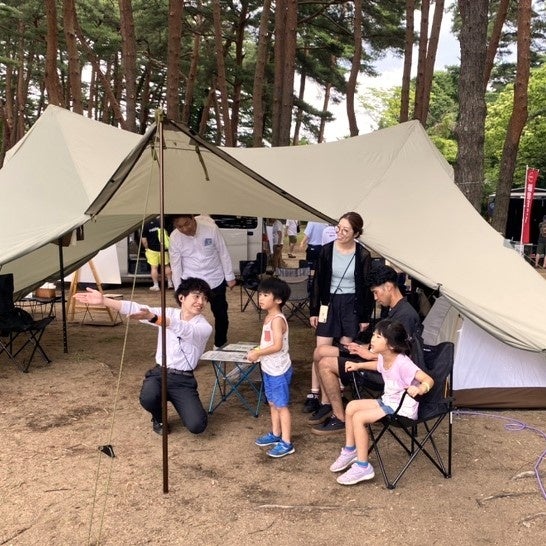 磐梯山を望む福島絶景ビーチ天神浜で開催「GOOUT CAMP in 猪苗代」に福島日産が特別協力・特別出展。動画レポ...