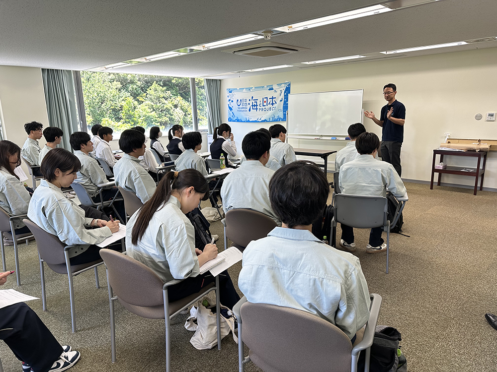 藻場の今と未来を「知る・感じる・体験する」　藻藍部初の研修プログラム