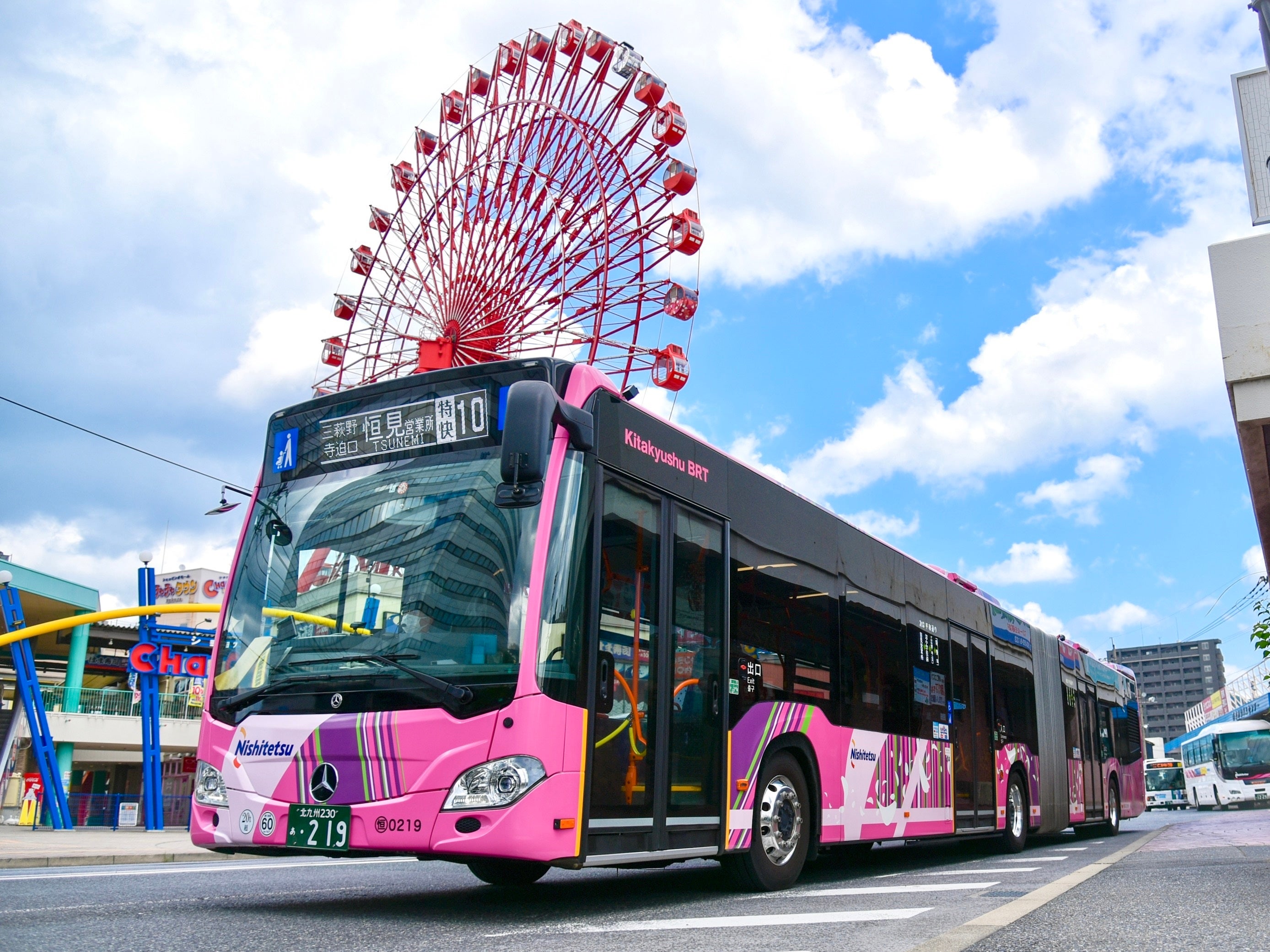 今年も"にしてつ花自動車"が北九州の街を走ります！