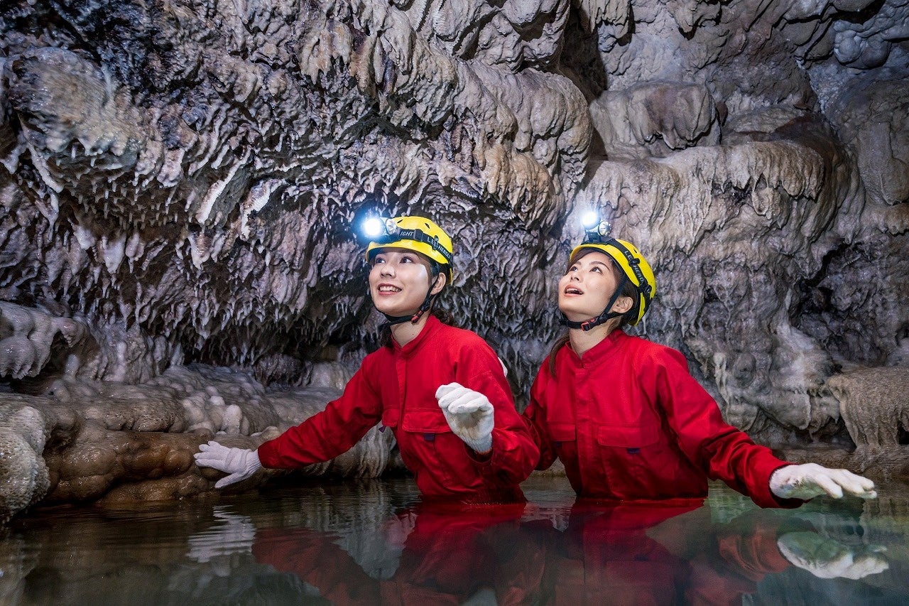 【南の島の洞くつ探検】この夏は冒険だ！沖縄県・本島南部で夏限定のアドベンチャーツアー開催！